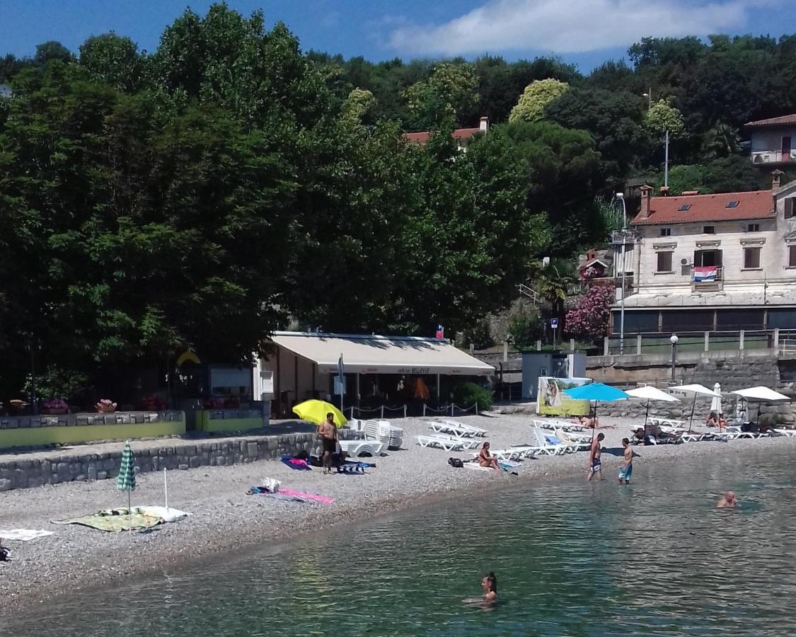 Apartment Blazic - Near The Beach Ika Buitenkant foto