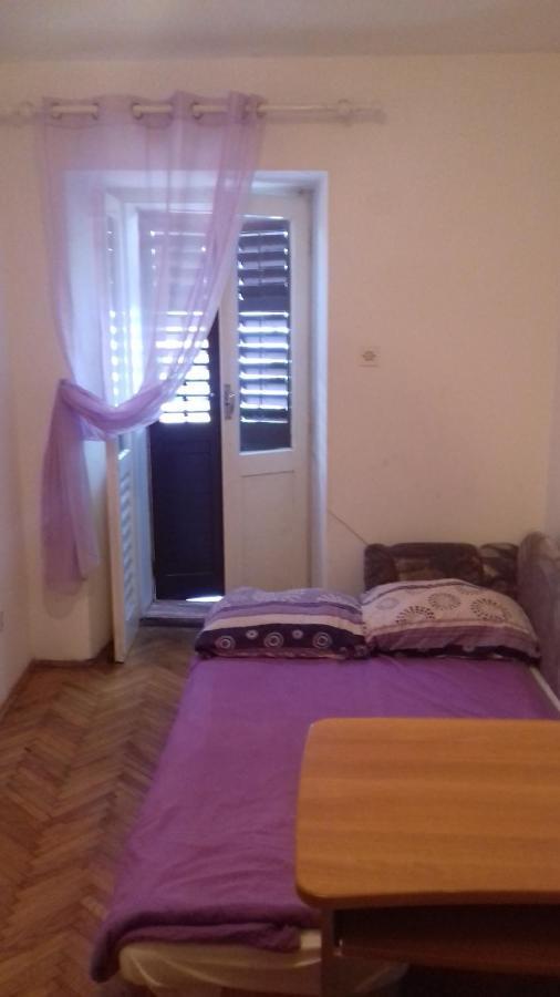 Apartment Blazic - Near The Beach Ika Buitenkant foto